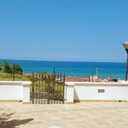 Orizzonte Blu Палинуро